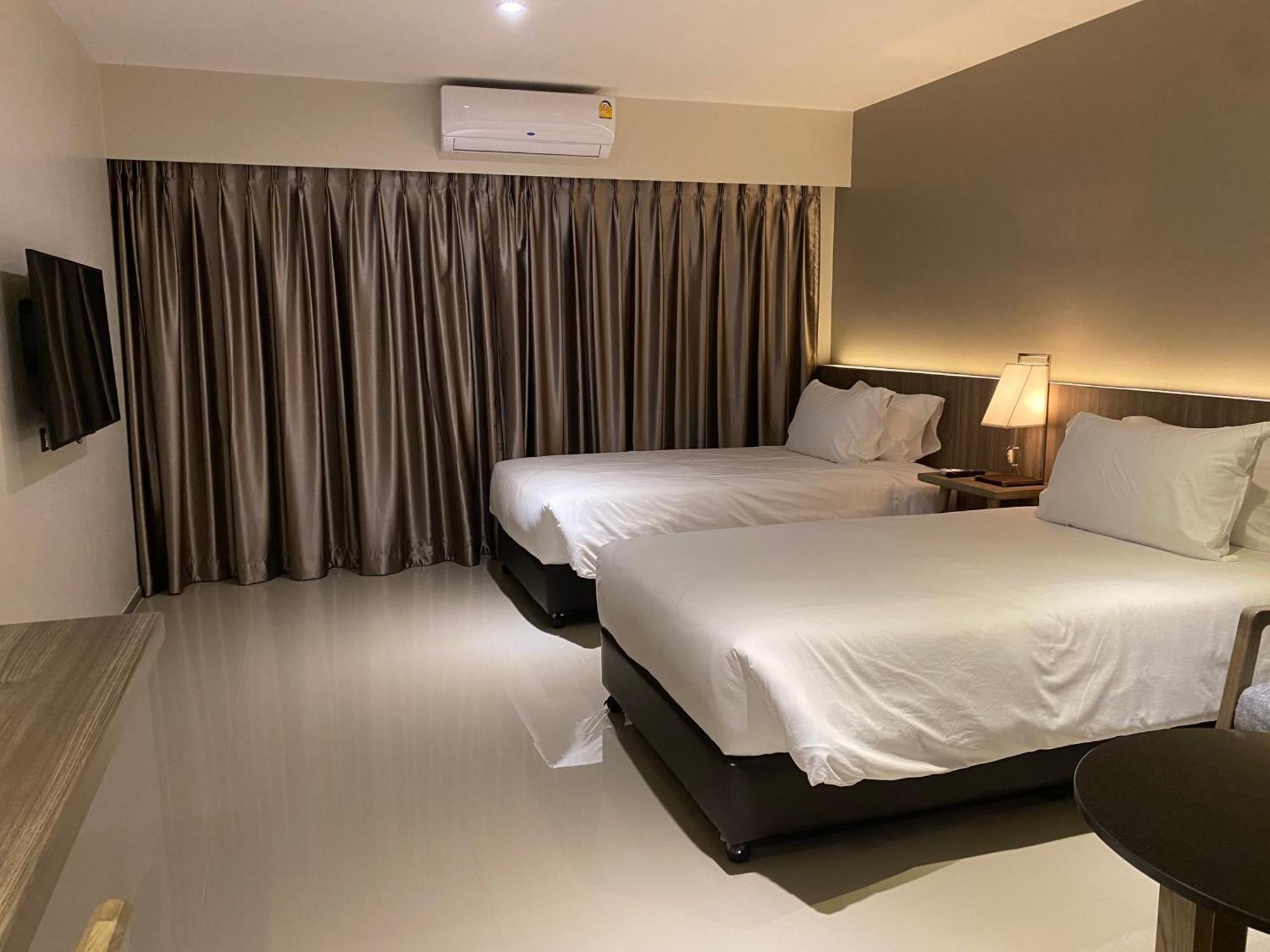 The madera lodge pattaya Pantai Jomtien Bagian luar foto